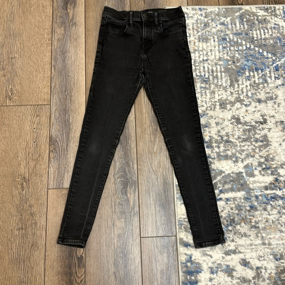Levi’s 720 High Rise Supper Skinny Jeans